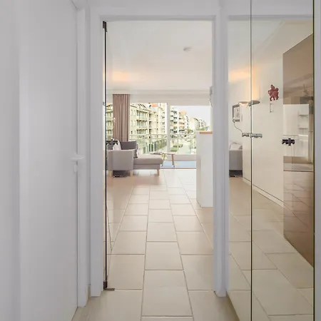 Апартаменты Park Iv 0305 *